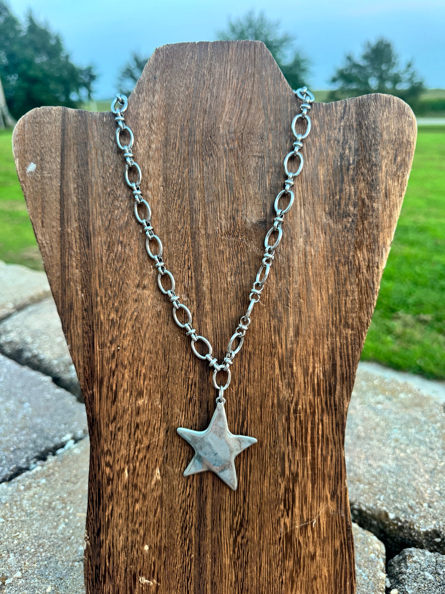 Star Pendant Necklace Silver