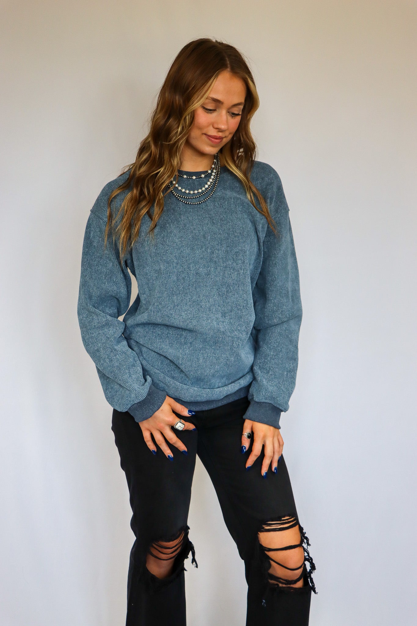 Solid Ribbed Pullover Sweatshirt