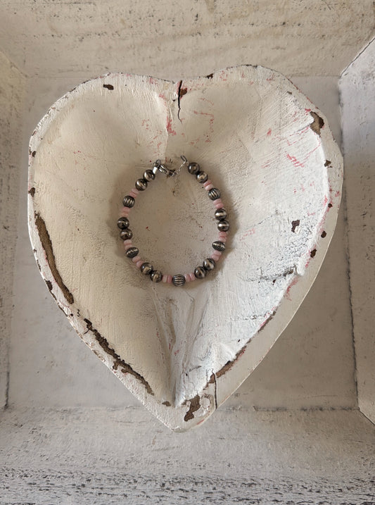 Pink Conch Corrugated Bracelet