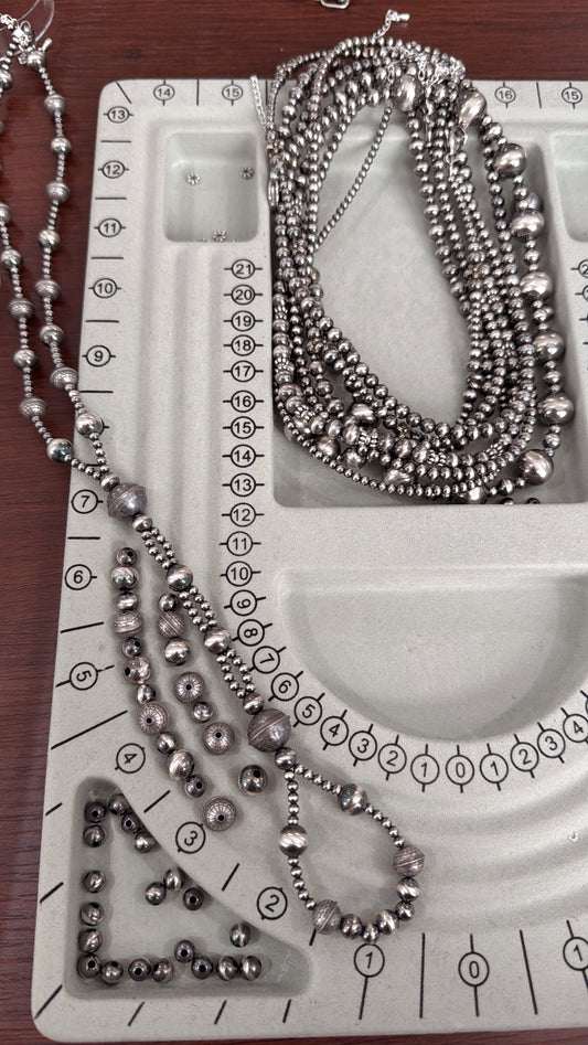 16" Stamped Lariat & Loop