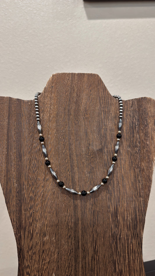 15" Black Onyx & Gold
