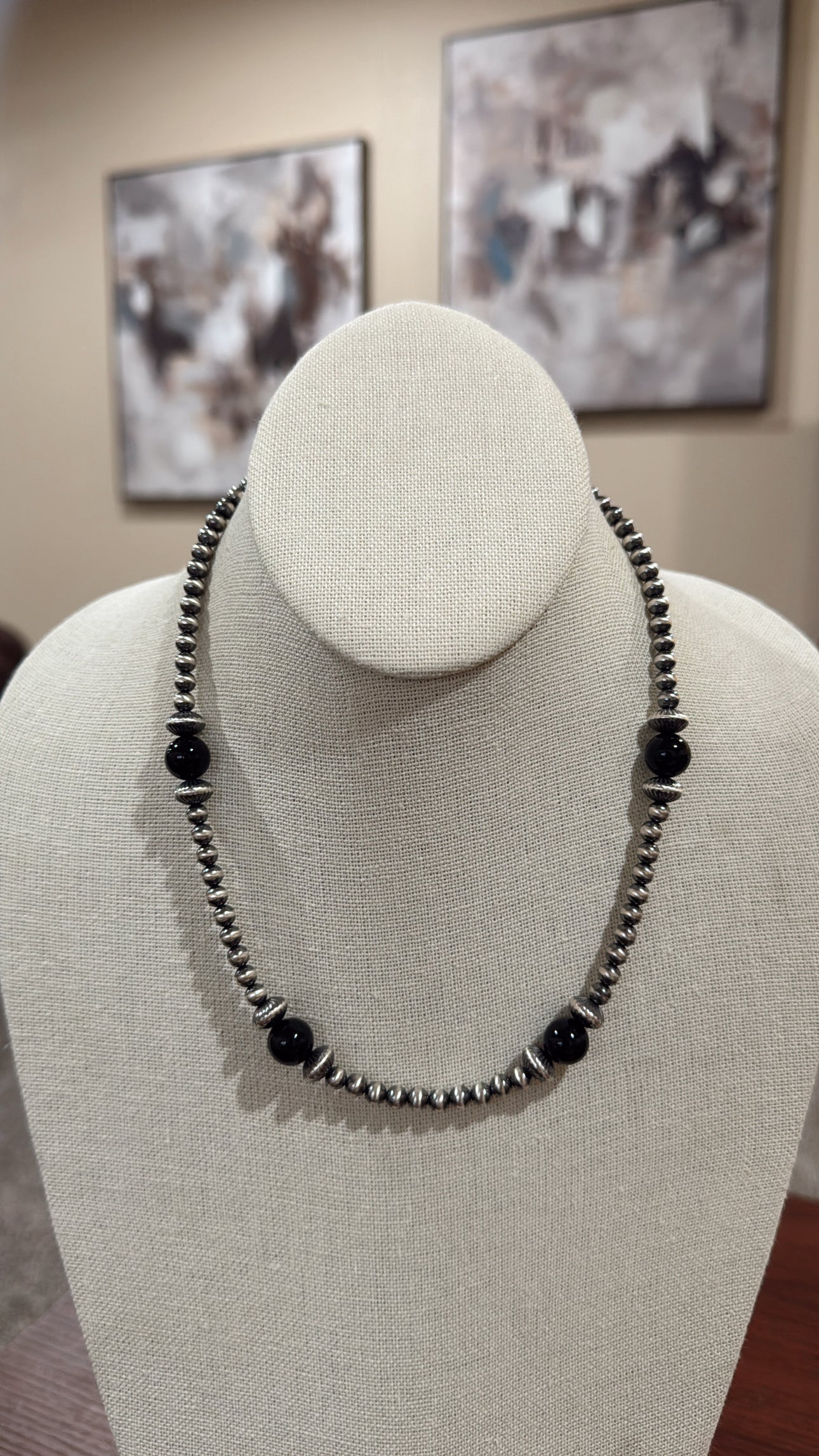 17" Black Onyx