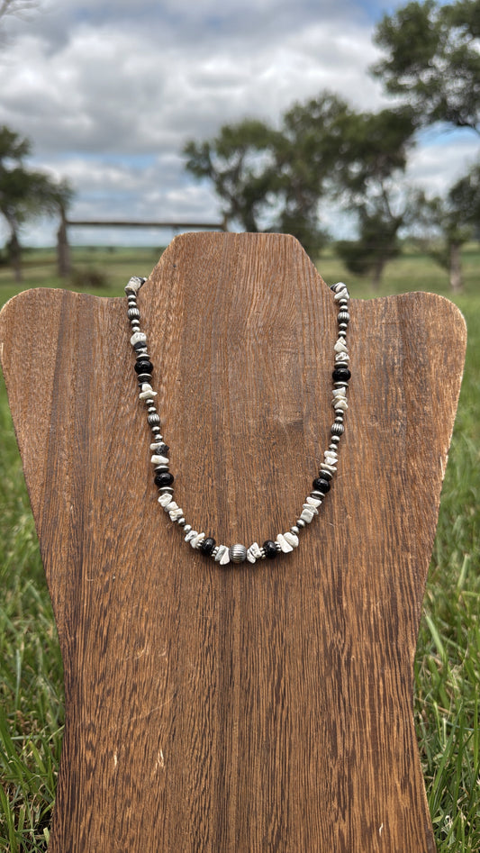 16" White Buffalo & Black Onyx